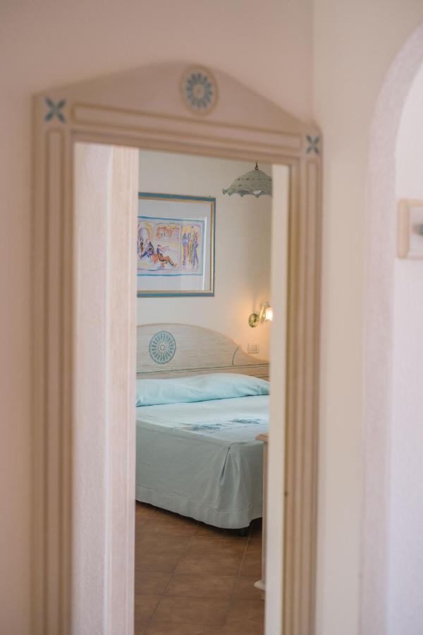 Le Residenze Del Golfo Di Orosei 아파트 호텔 외부 사진
