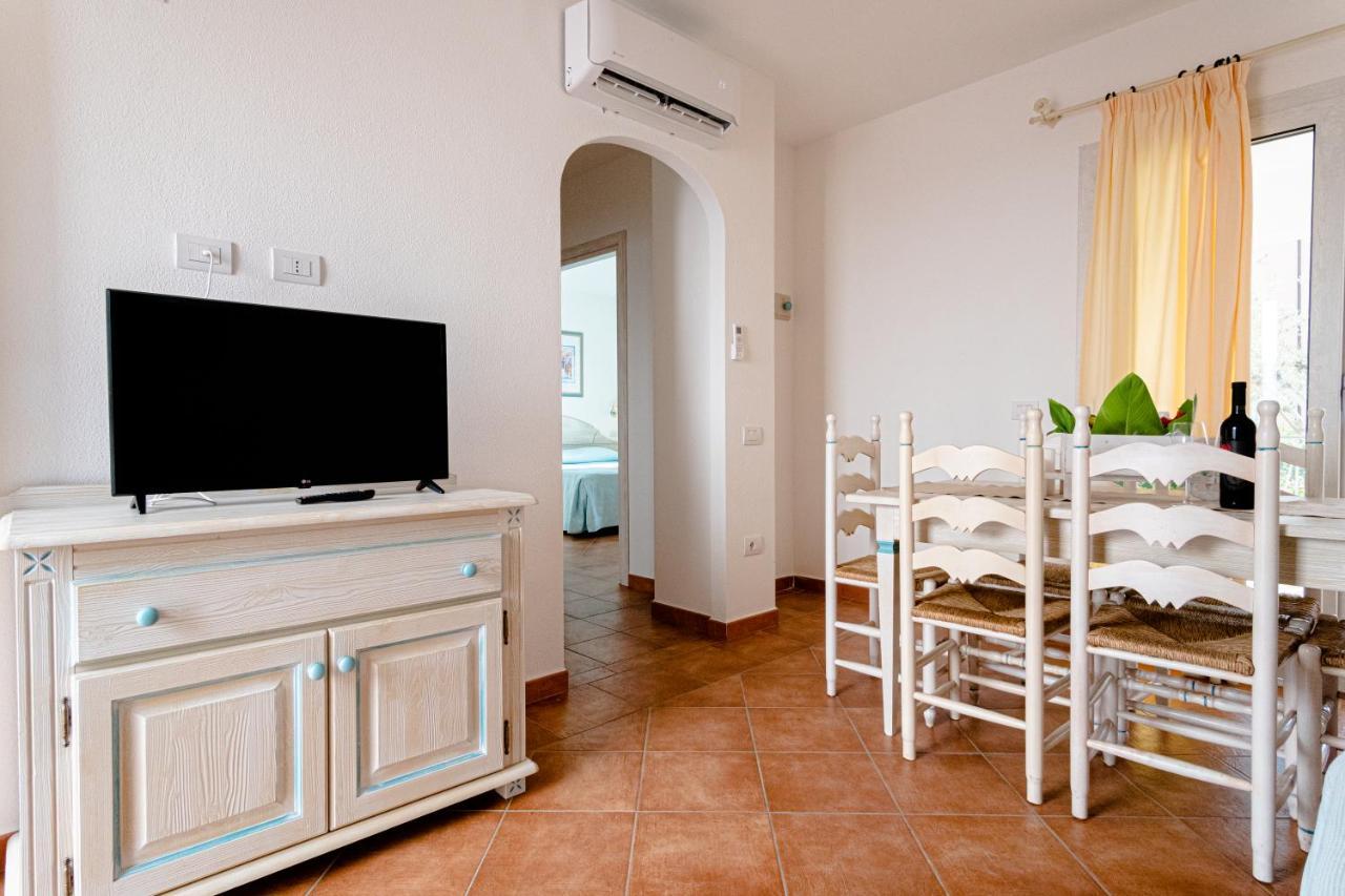 Le Residenze Del Golfo Di Orosei 아파트 호텔 외부 사진