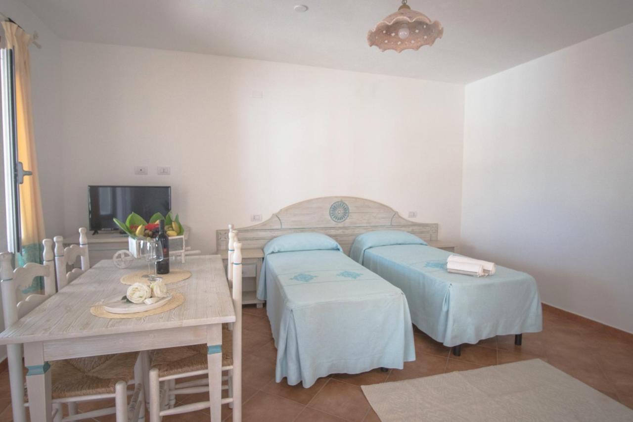 Le Residenze Del Golfo Di Orosei 아파트 호텔 외부 사진